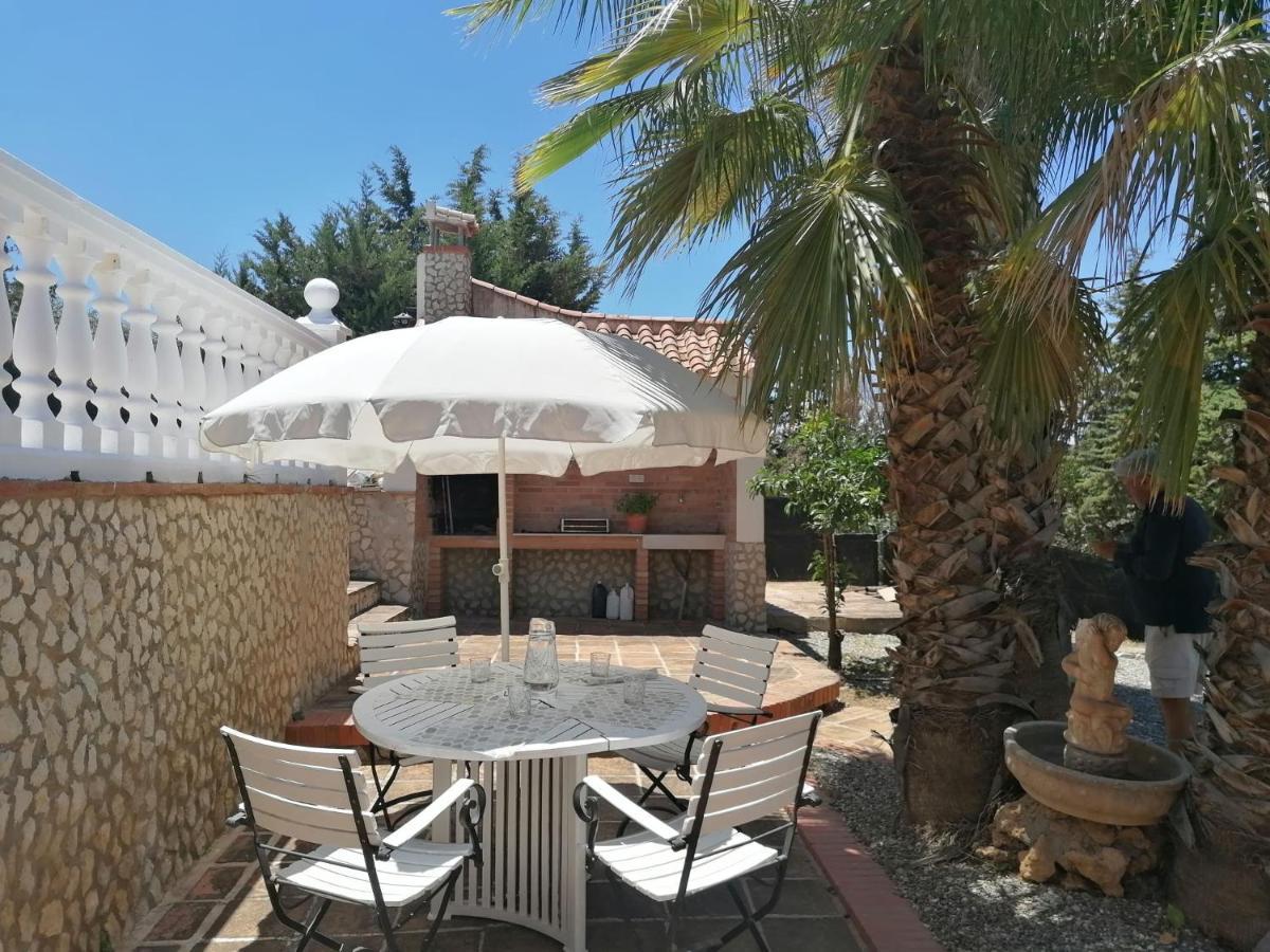 Valle de AbdalagísCharming House With Pool & Barbecue别墅 外观 照片
